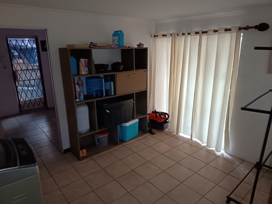 3 Bedroom Property for Sale in Geelhoutpark North West